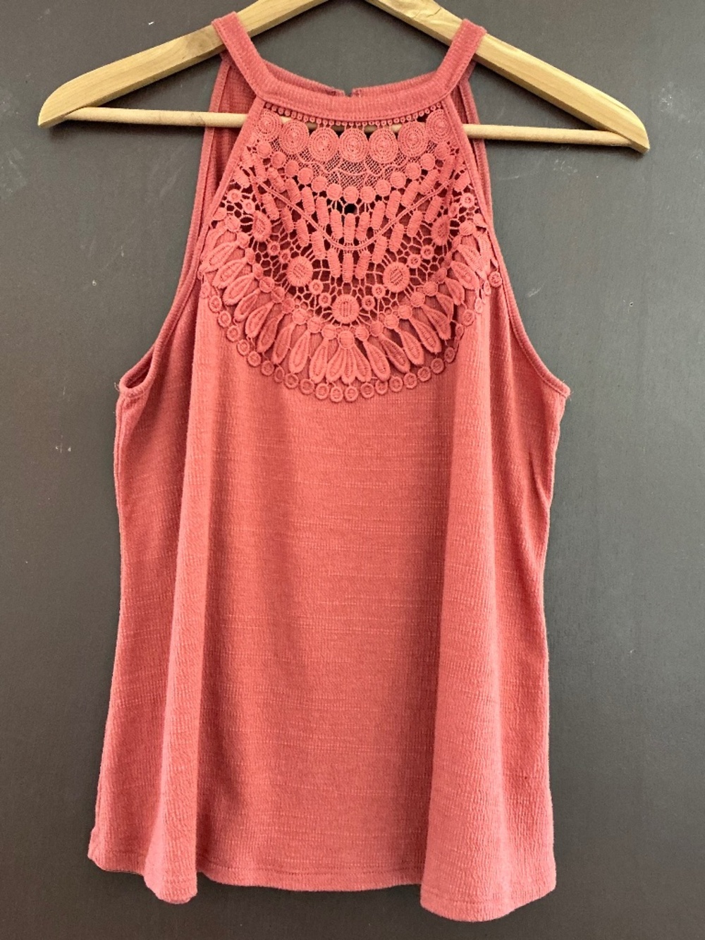 Another Reason, M Pink tank top